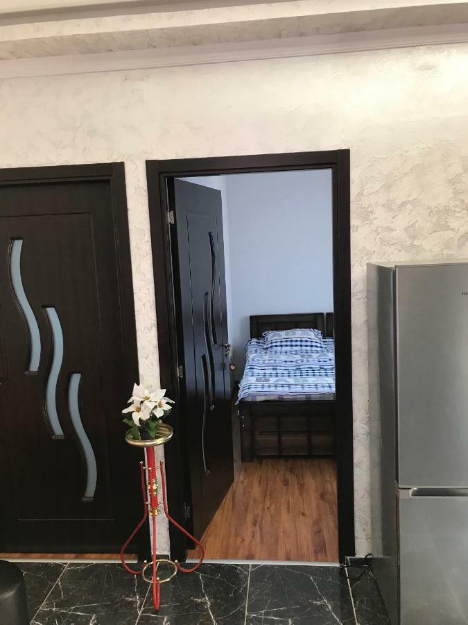 Guest House Chexovi 24 Kobuleti Bagian luar foto